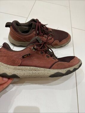 TEVA Men's Burgundy Suede Walking Sneakers 11
